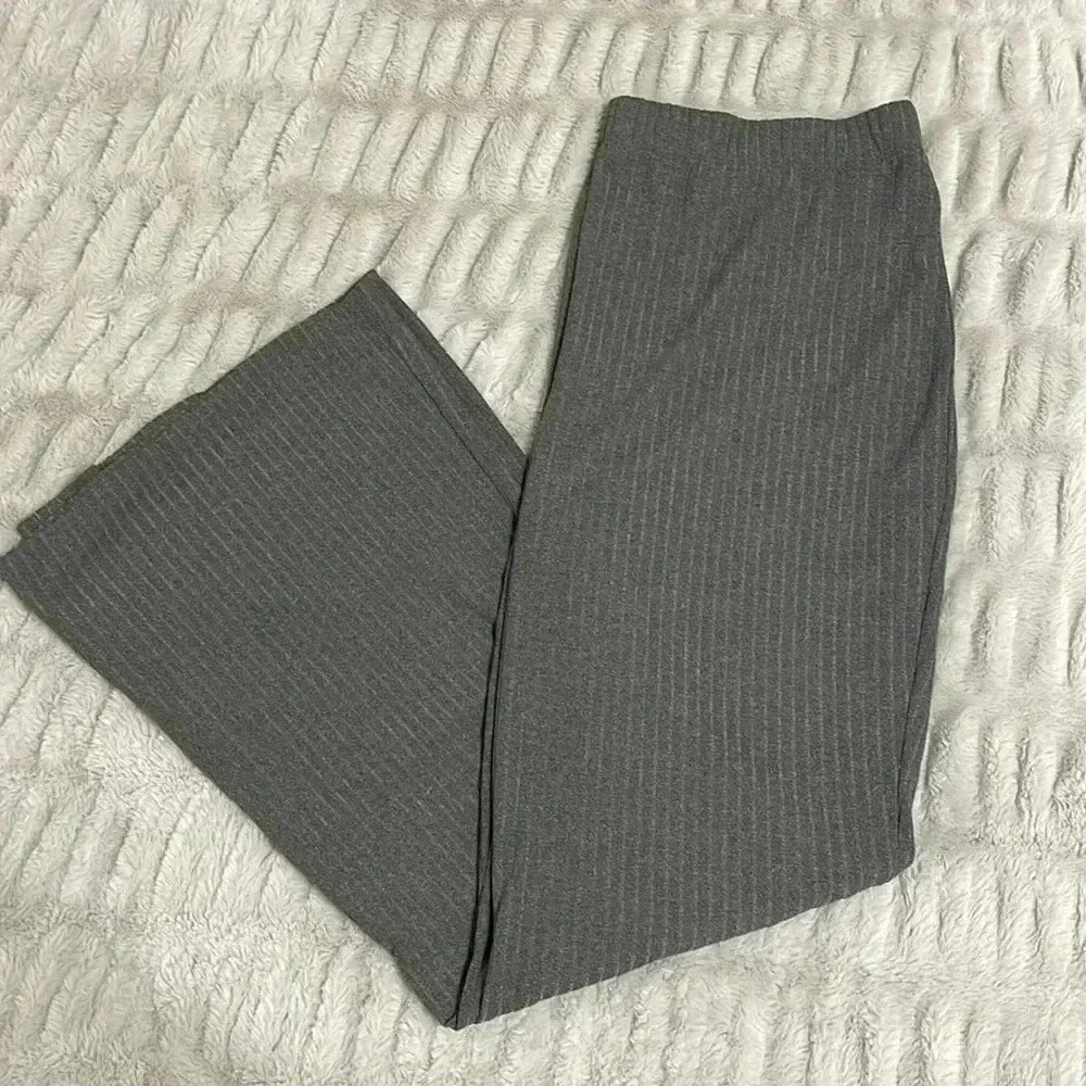 2/15 Maurice’s lounge pants